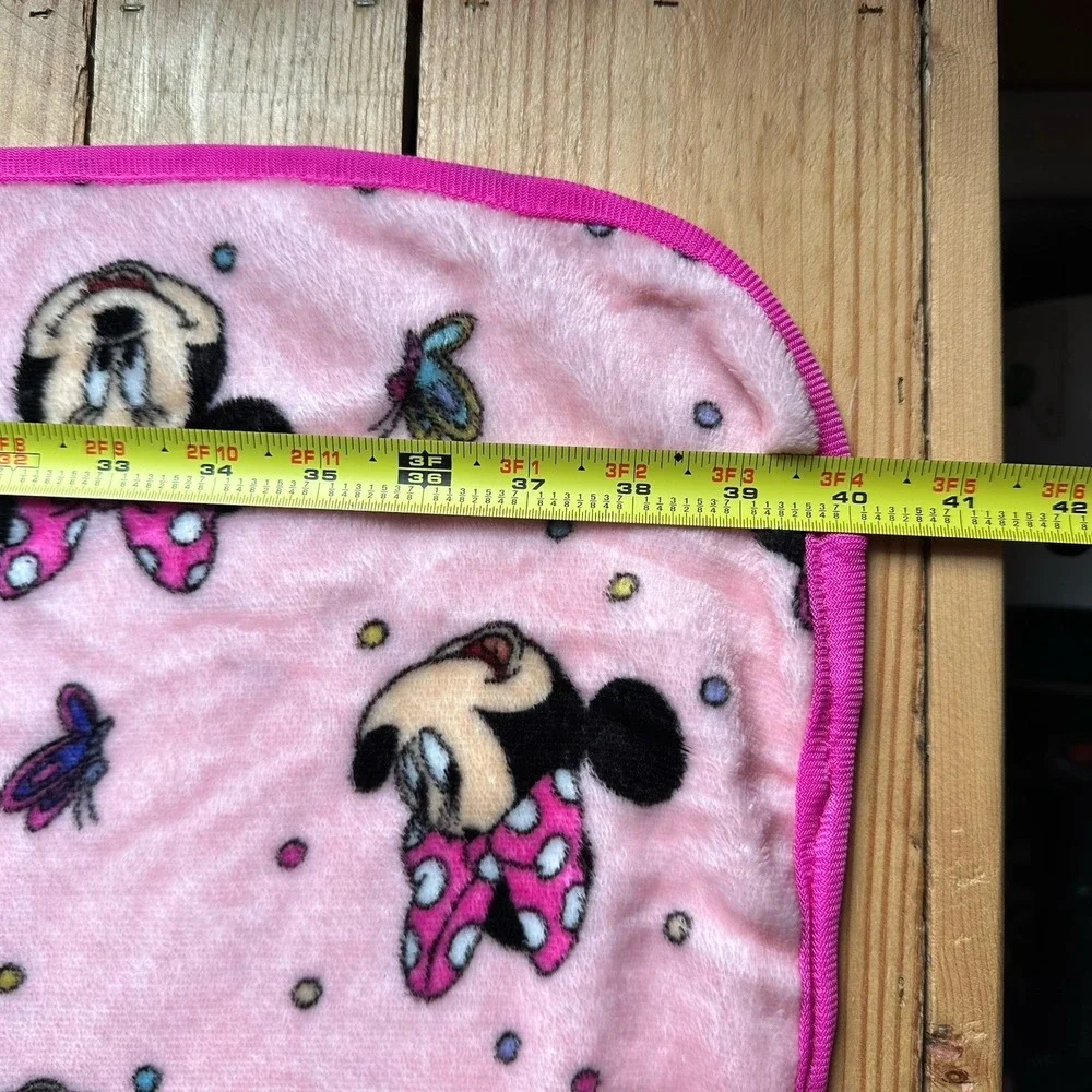 Disney Blanket Throw and Pillow Set Minnie Mouse Pink Butterflies 40 X 49
